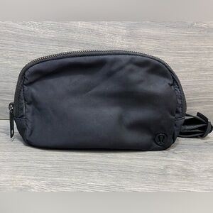 Lululemon Everywhere Belt Bag Black 1L Womens Purse Fanny Pack Travel Crossbody